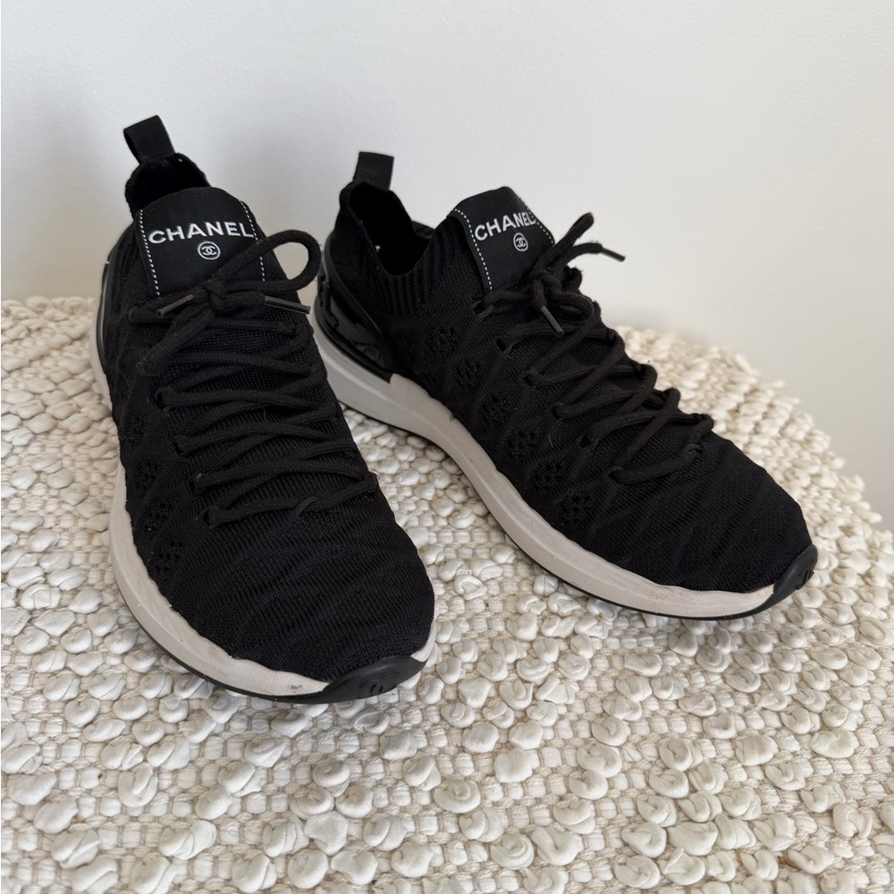 Authentic CHANEL Black ribbed knit lace up sneakers 38 1/2 - Picture 4 of 16